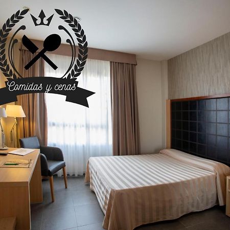 Hotel Salvevir Ejea De Los Caballeros Exteriör bild